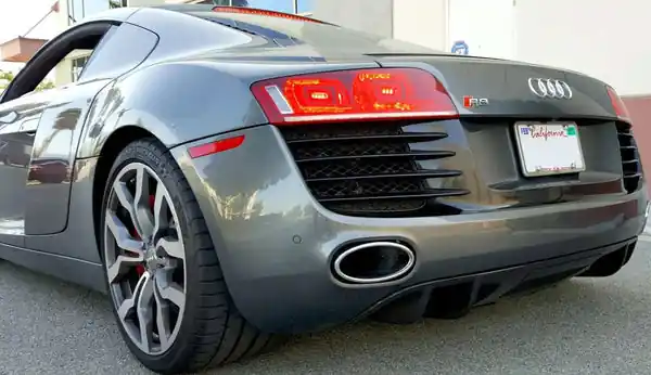 Audi R8 Carbon Fiber V10 Style Face Lift Rear Diffuser