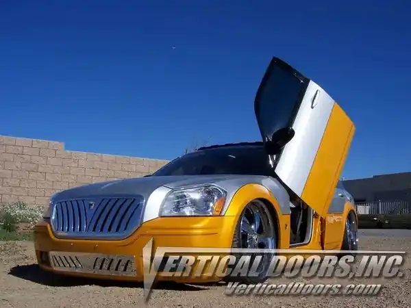 Vertical Doors Dodge Magnum 2004-2008