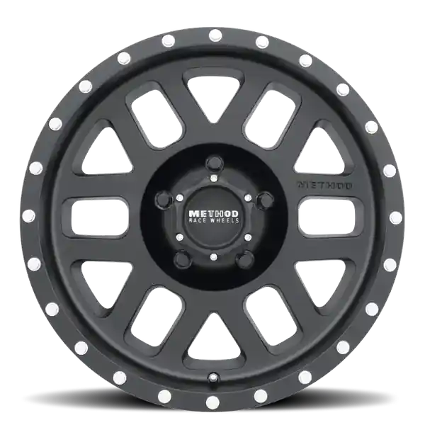 Method MR306 Mesh 17x8.5 0mm Offset 5x4.5 83mm CB Matte Black Wheel