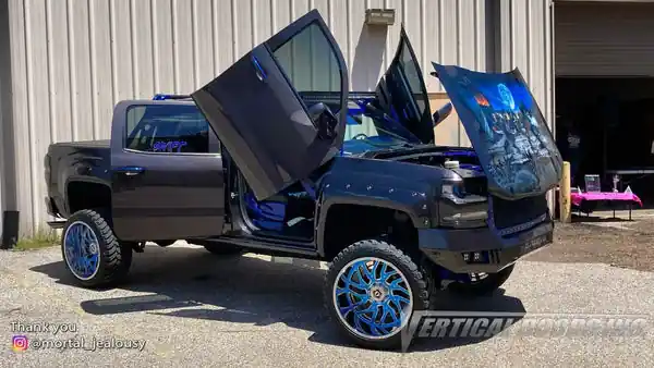Vertical Doors Chevrolet Silverado 2014-2018