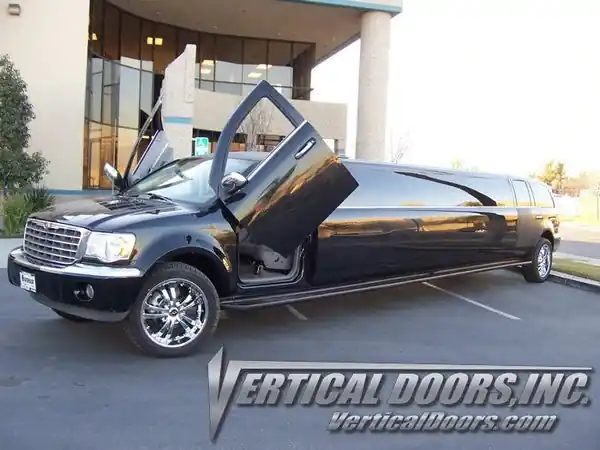 Vertical Doors Chrysler Aspen 2007-2011