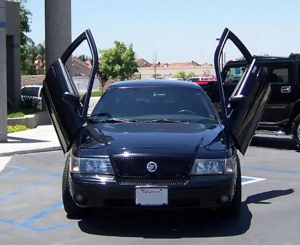 Vertical Doors Ford Crown Victoria 1998-2010
