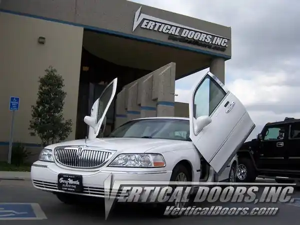Vertical Doors Lincoln Town Car 1998-2010