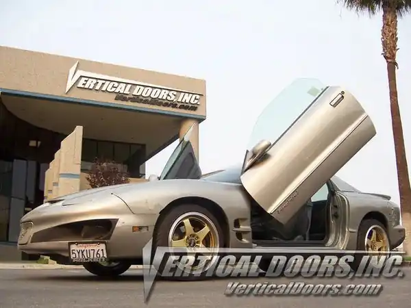 Vertical Doors Pontiac Firebird/Trans Am 1998-2002