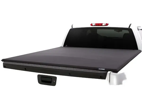 Lund 02-17 Dodge Ram 1500 (5.5ft. Bed) Genesis Elite Tri-Fold Tonneau Cover - Black