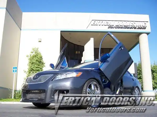 Vertical Doors Toyota Camry 2007-2011