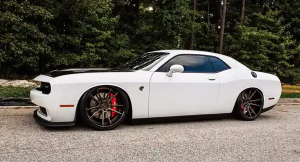 Air Suspension Kit Dodge Challenger 2011+