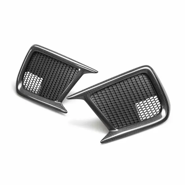 Seibon 18-19 Subaru Impreza WRX/STi Carbon Fiber Fog Light Surrounds (pair)