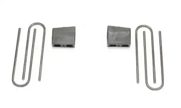 Fabtech 17-20 Ford F250/350 4WD 6in Rear Block Kit
